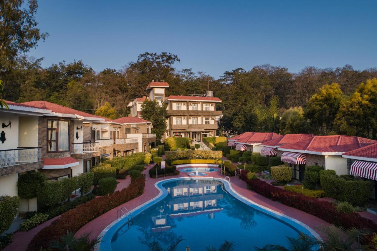 Country Inn Tarika Riverside Resort Jim Corbett Garjia エクステリア 写真