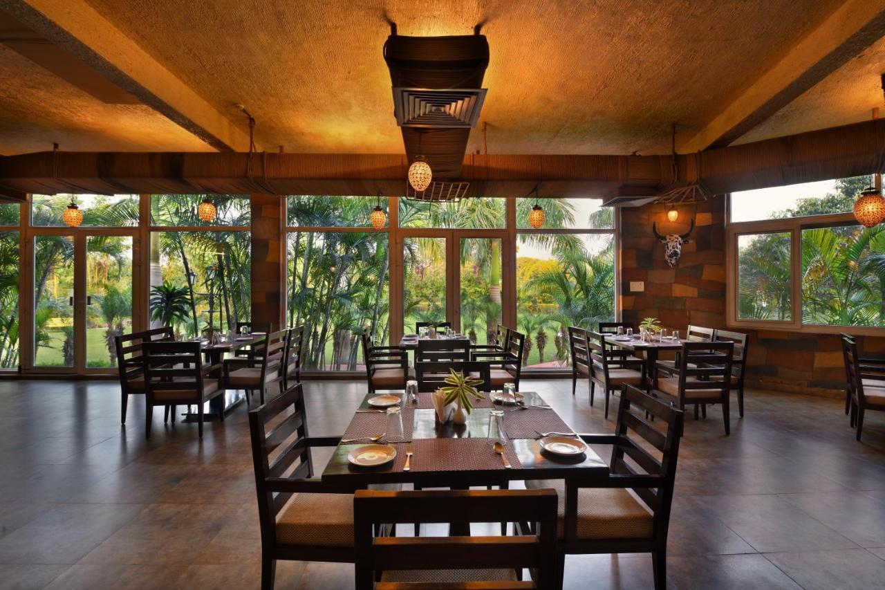 Country Inn Tarika Riverside Resort Jim Corbett Garjia エクステリア 写真