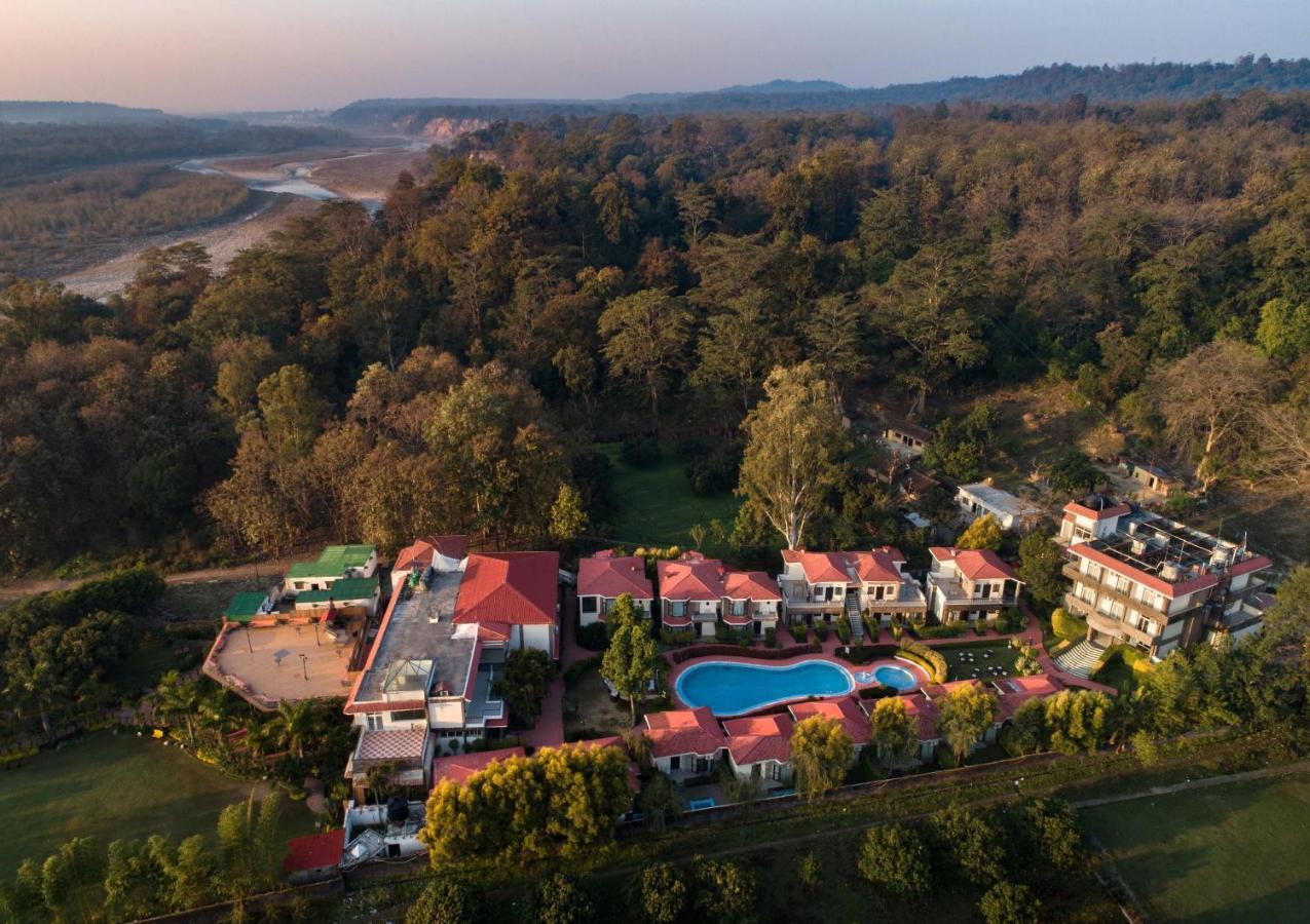 Country Inn Tarika Riverside Resort Jim Corbett Garjia エクステリア 写真