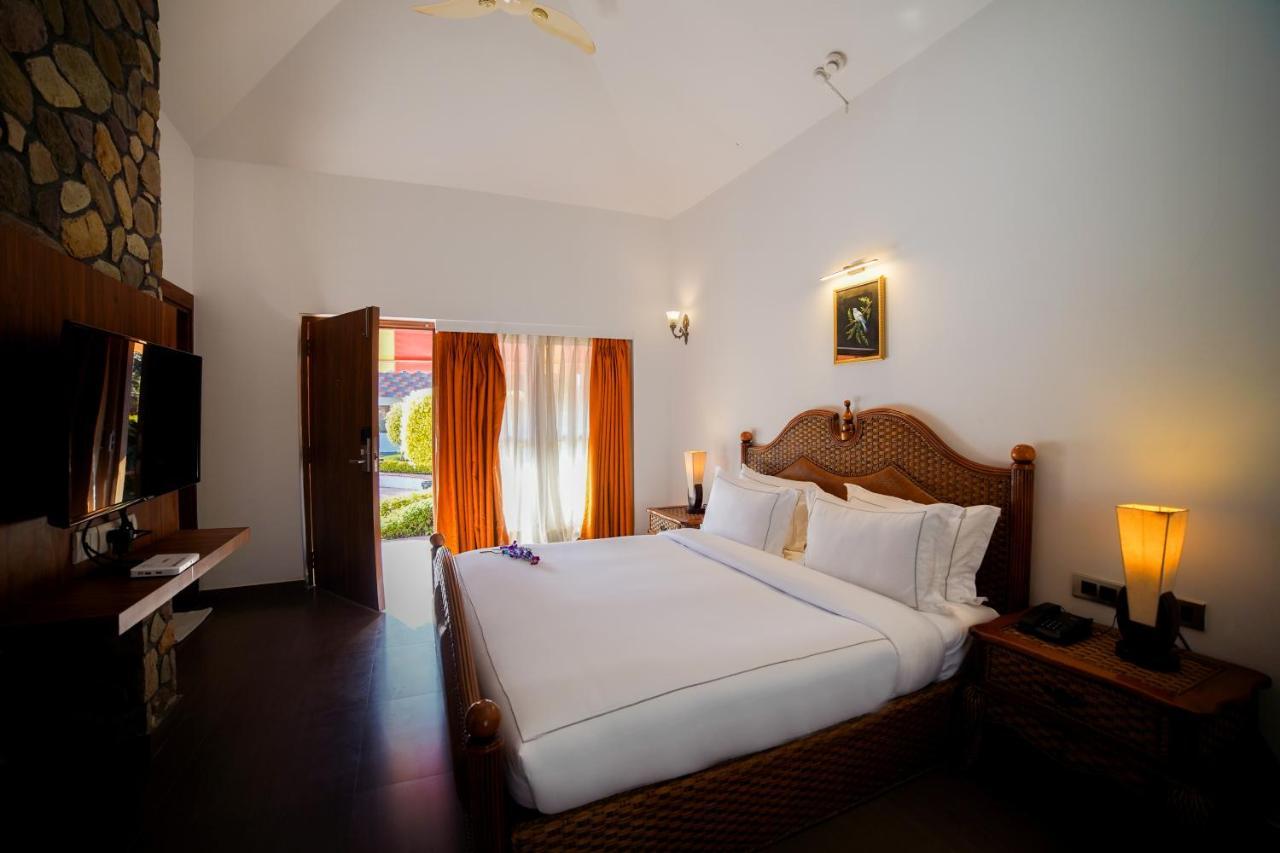 Country Inn Tarika Riverside Resort Jim Corbett Garjia エクステリア 写真