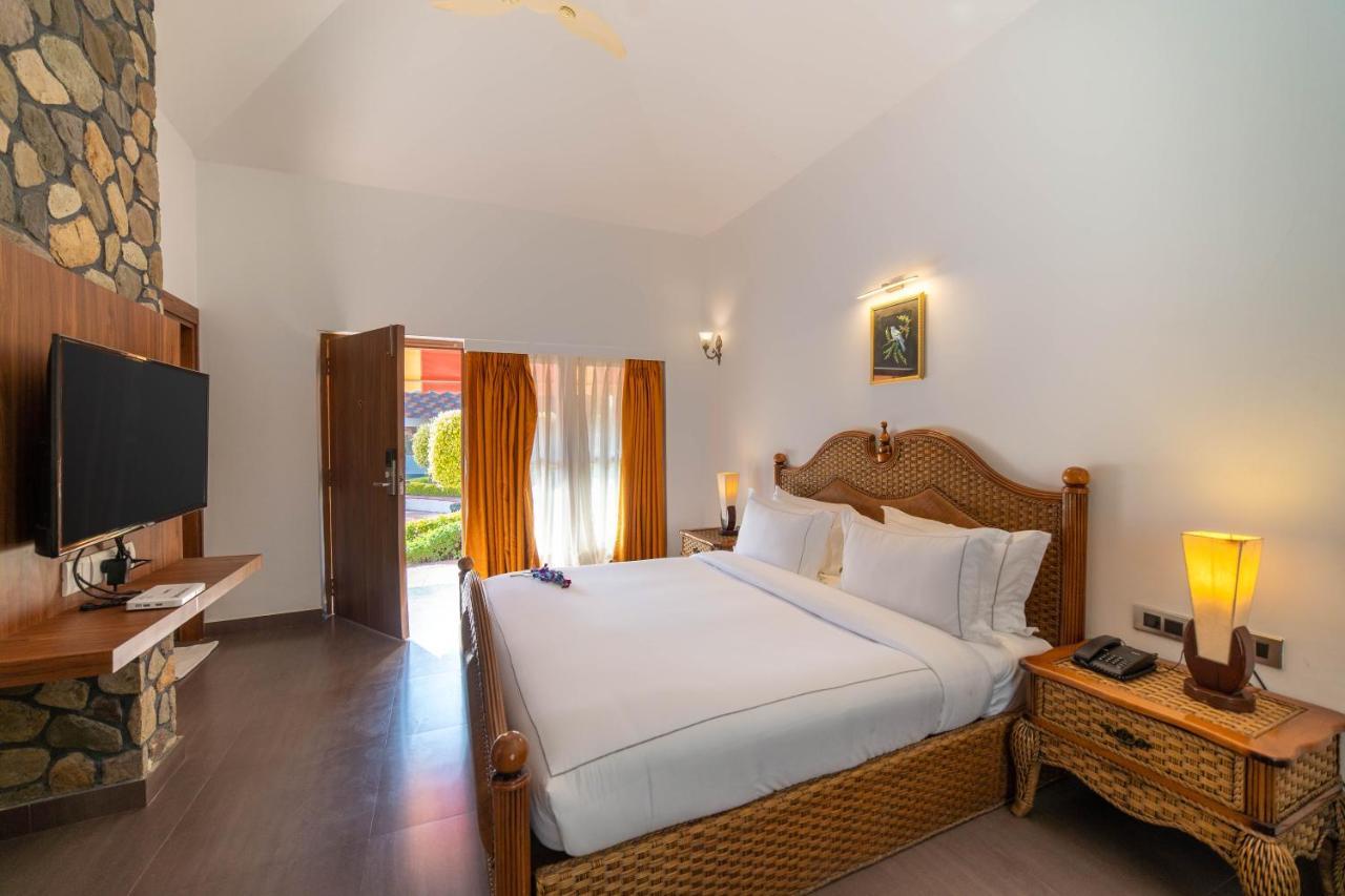 Country Inn Tarika Riverside Resort Jim Corbett Garjia エクステリア 写真