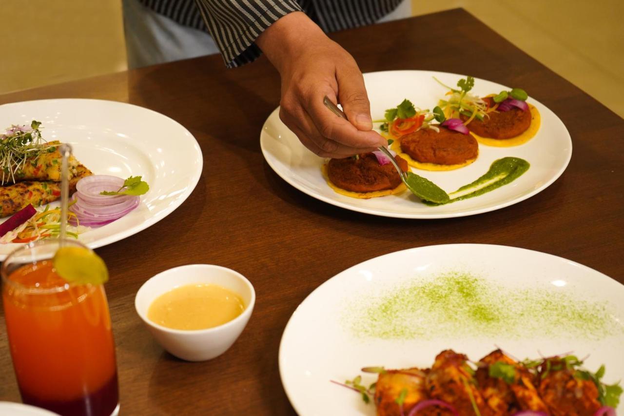 Country Inn Tarika Riverside Resort Jim Corbett Garjia エクステリア 写真