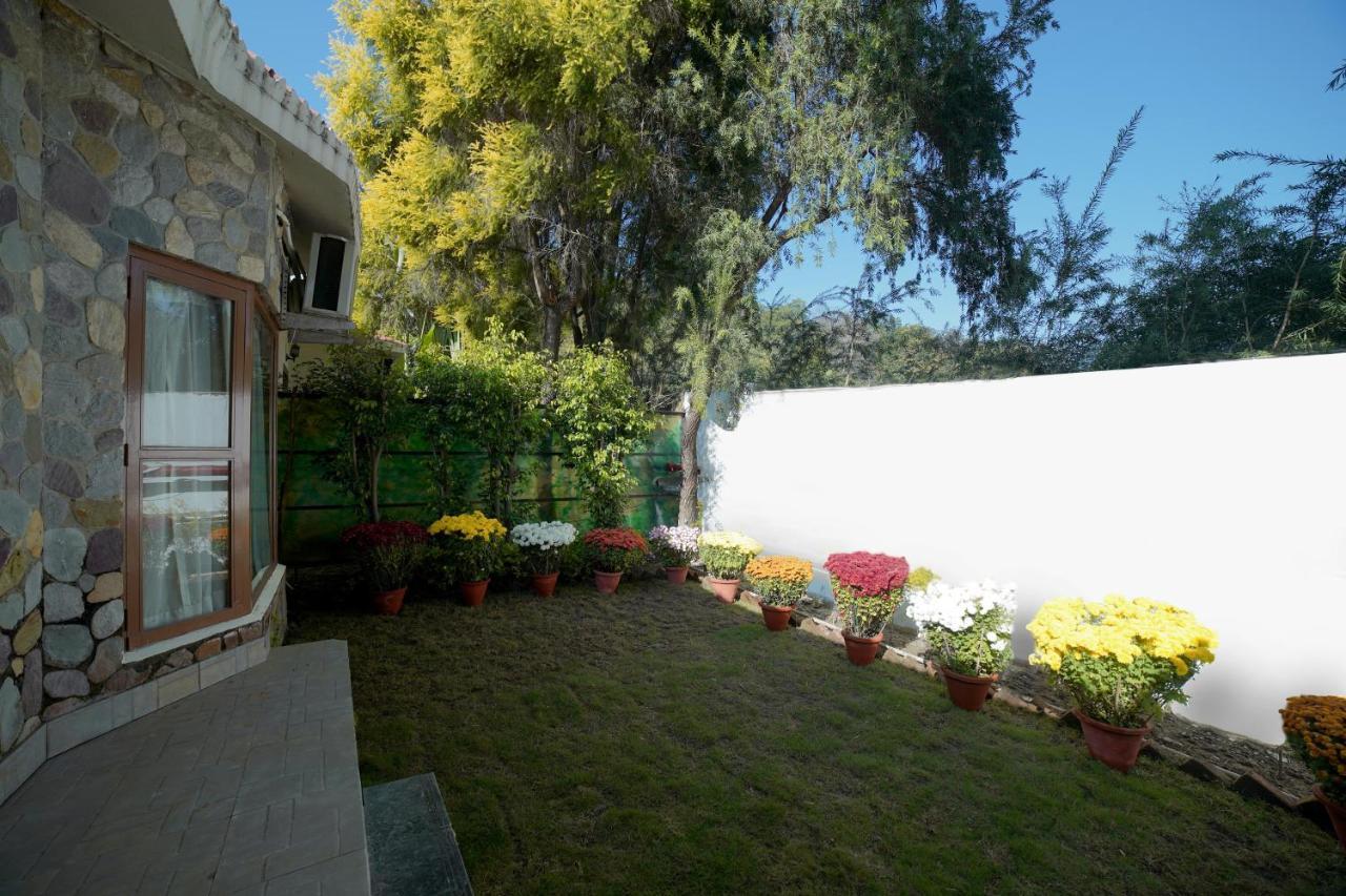 Country Inn Tarika Riverside Resort Jim Corbett Garjia エクステリア 写真