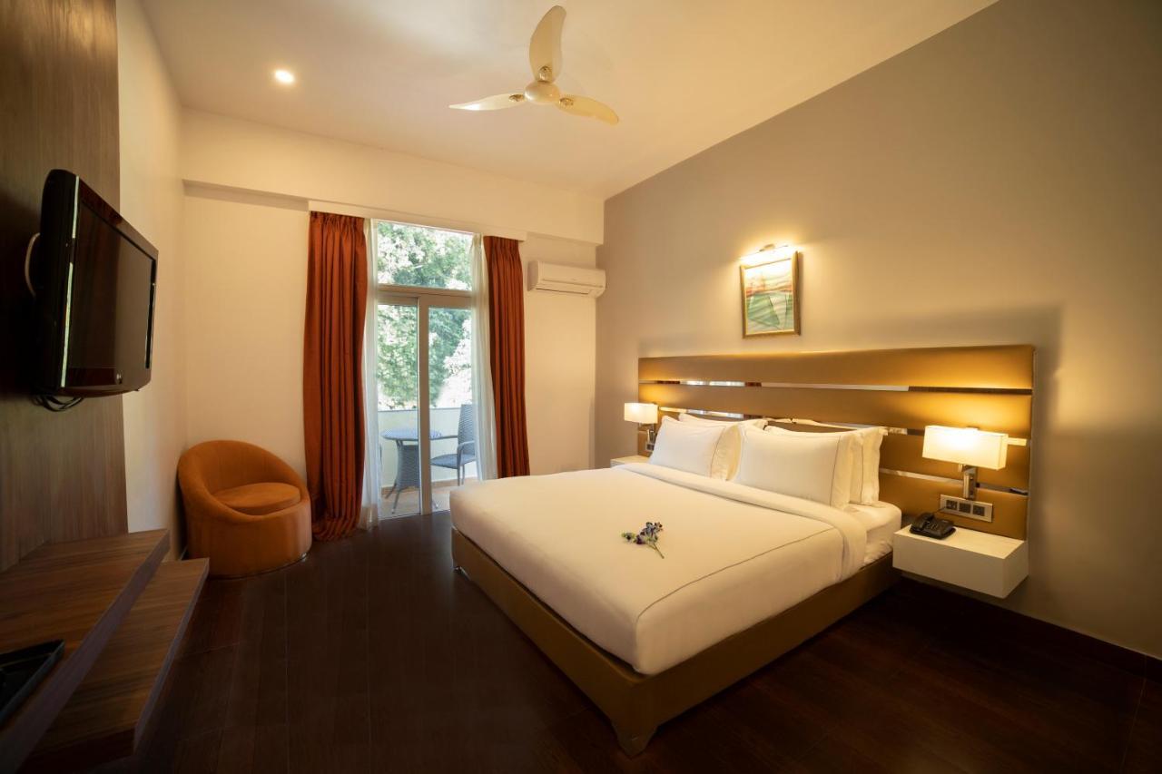 Country Inn Tarika Riverside Resort Jim Corbett Garjia エクステリア 写真