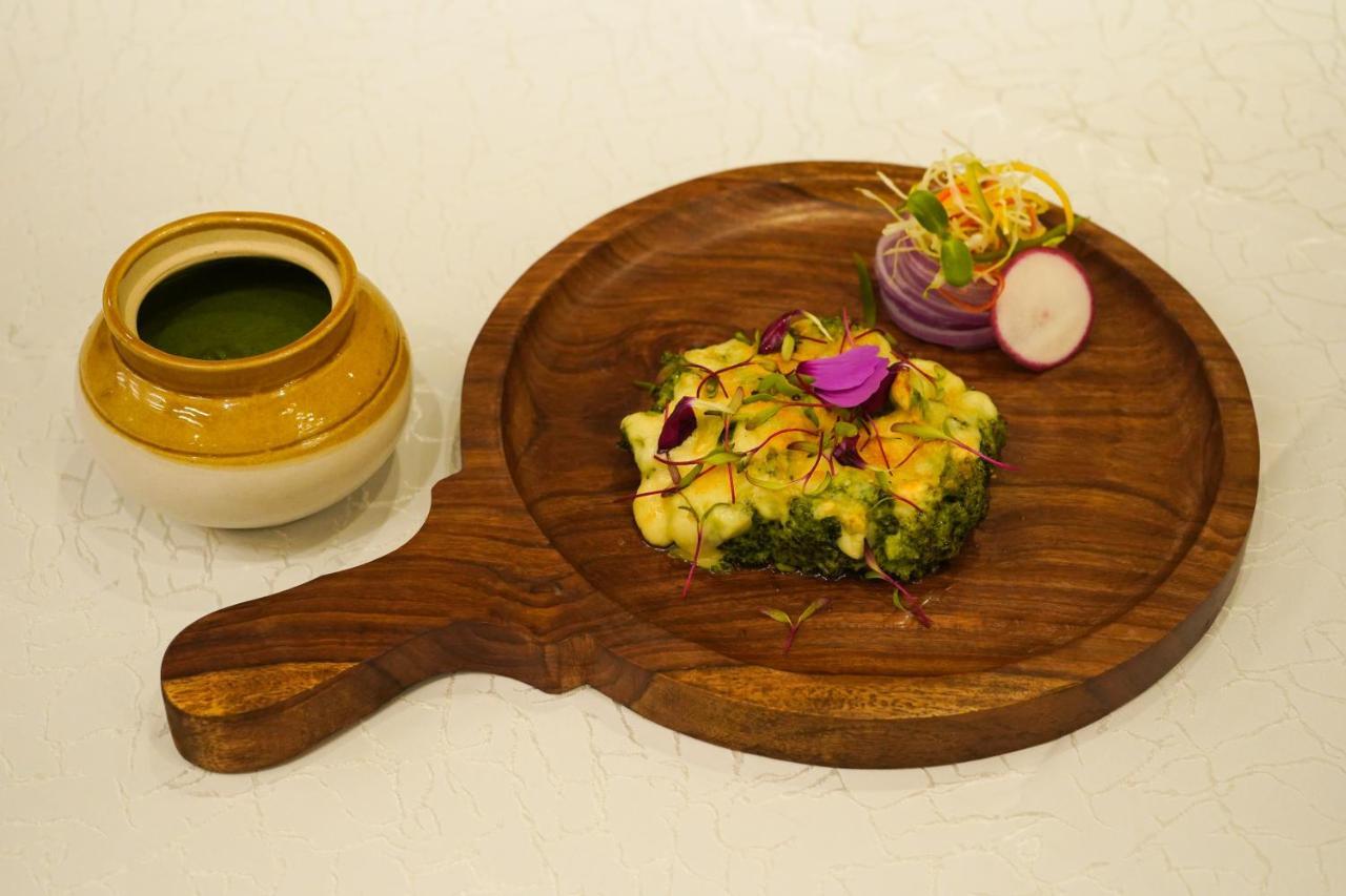 Country Inn Tarika Riverside Resort Jim Corbett Garjia エクステリア 写真